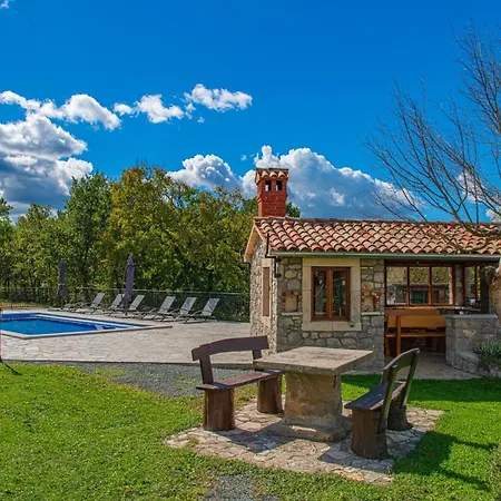 Сasa de vacaciones Eda *